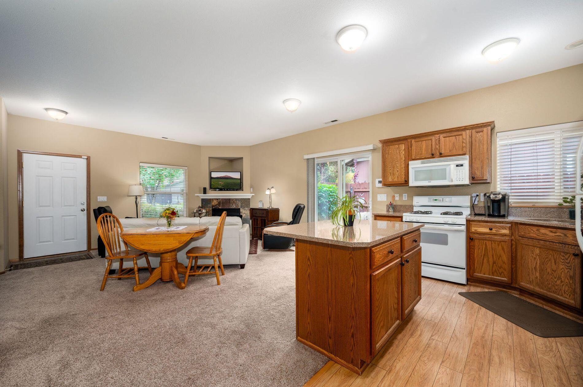 Larkspur - Residential