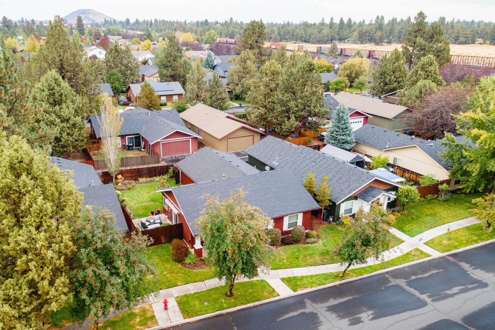 Larkspur - Residential