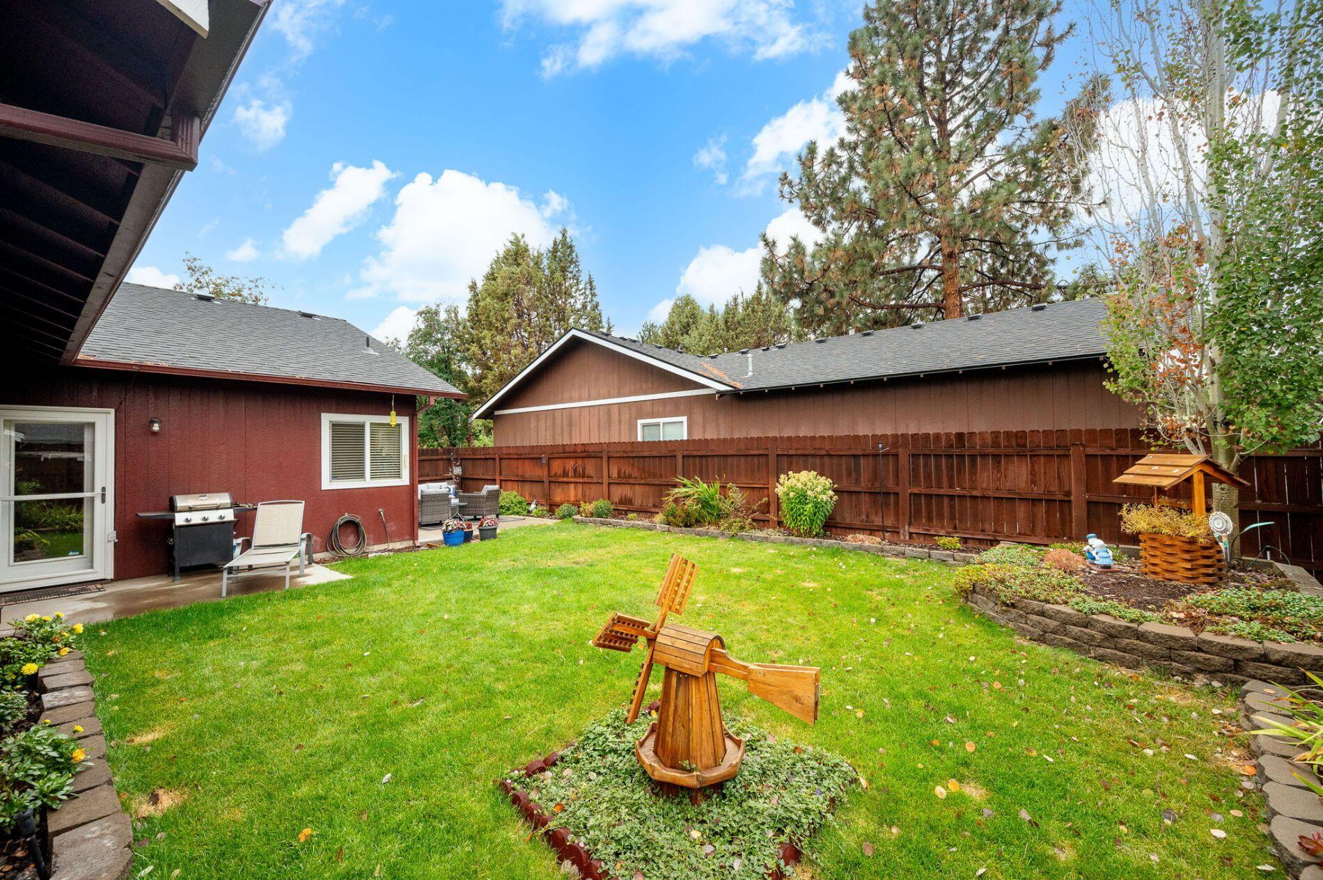 Larkspur - Residential