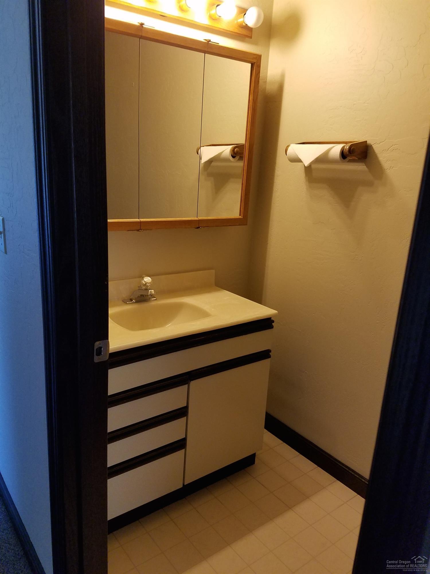 CLAB - Commercial Sale