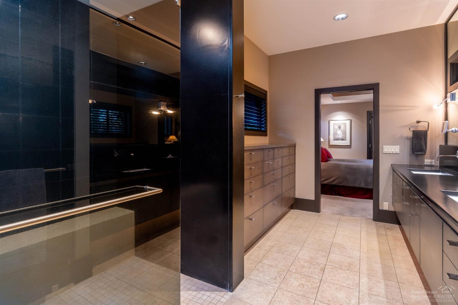 Broken Top - Residential