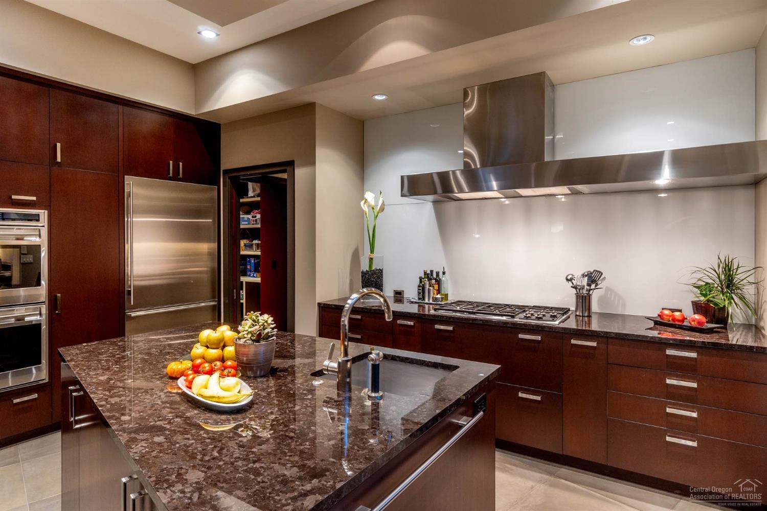 Broken Top - Residential