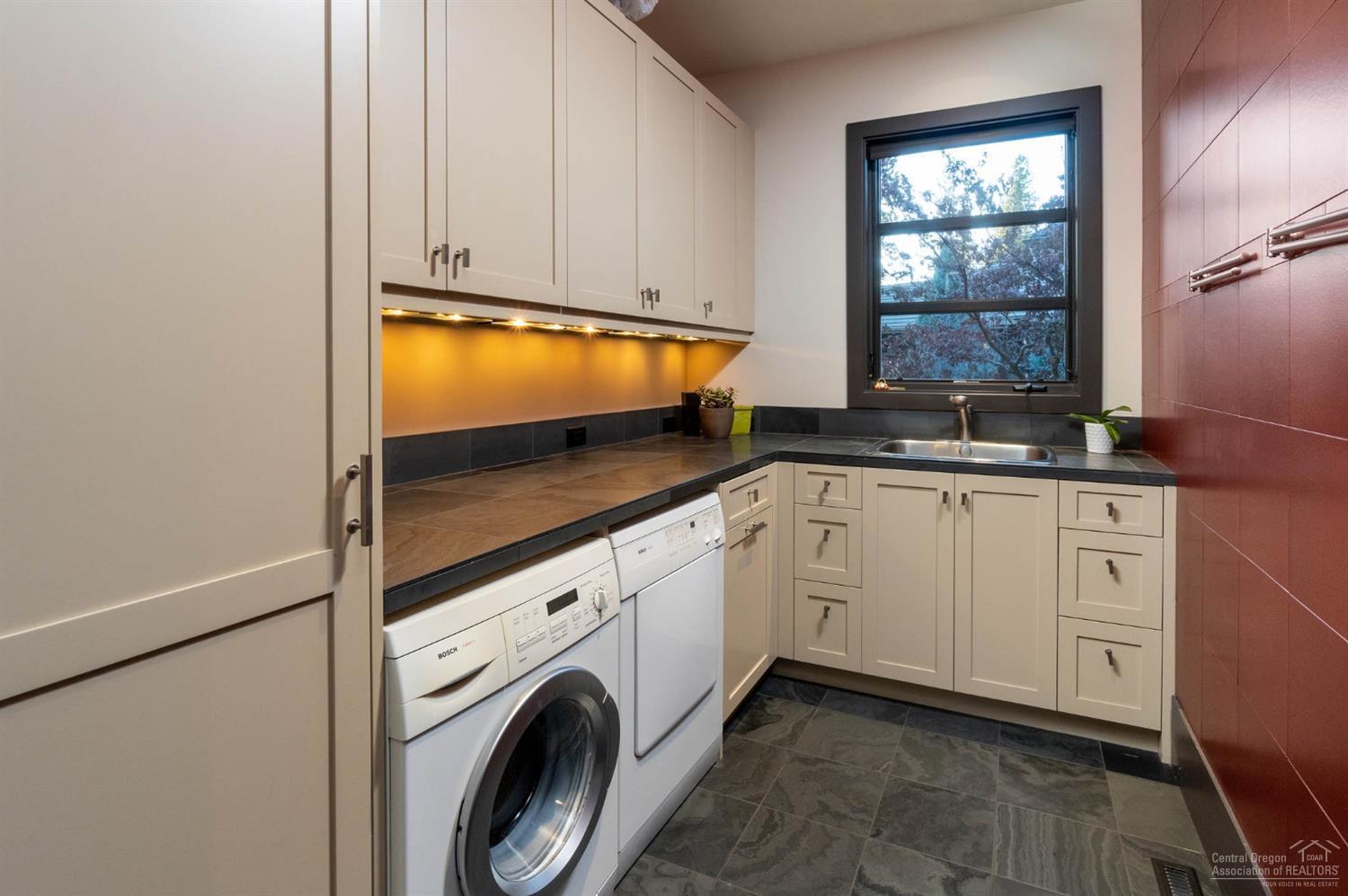 Broken Top - Residential