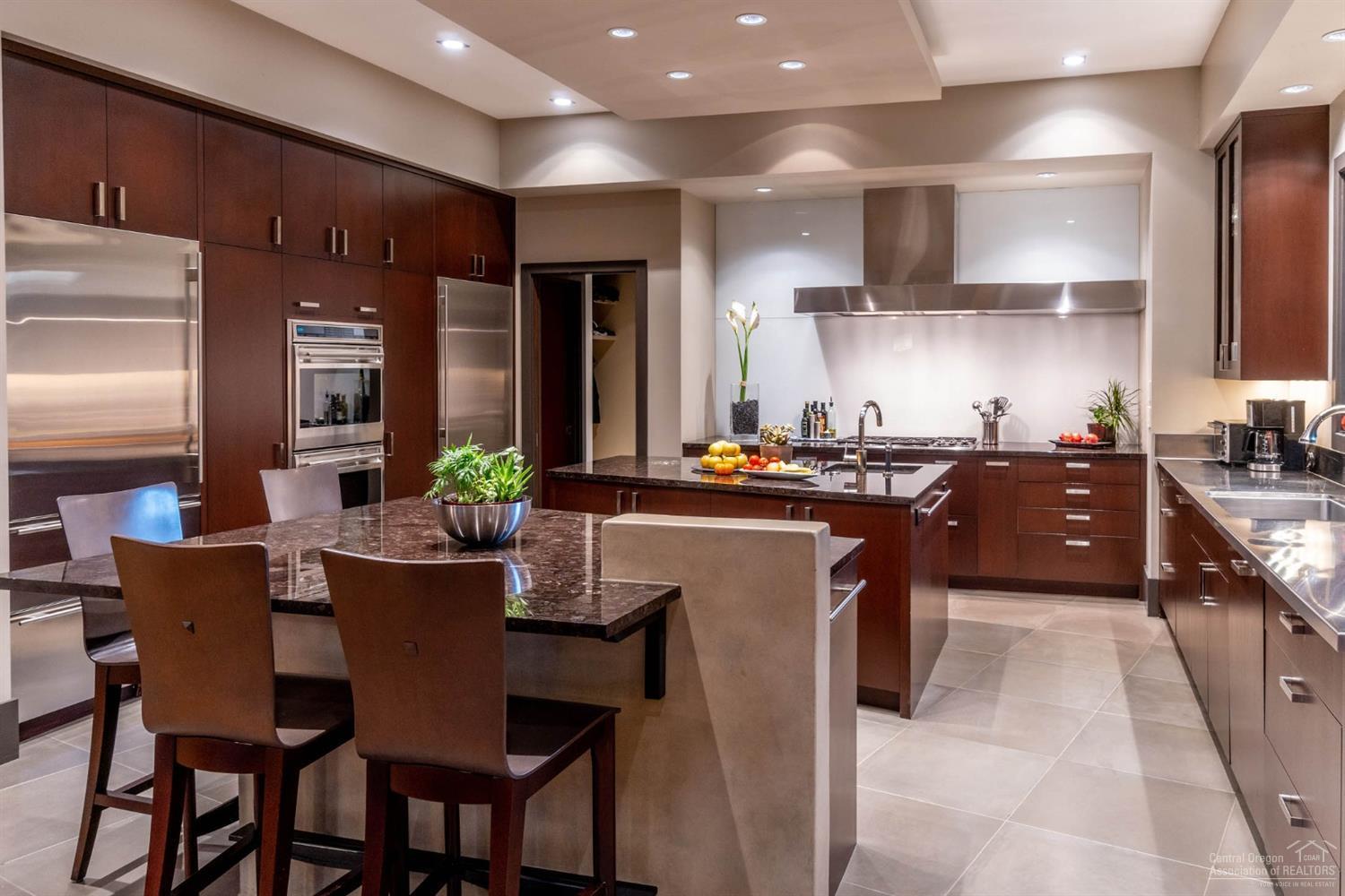 Broken Top - Residential