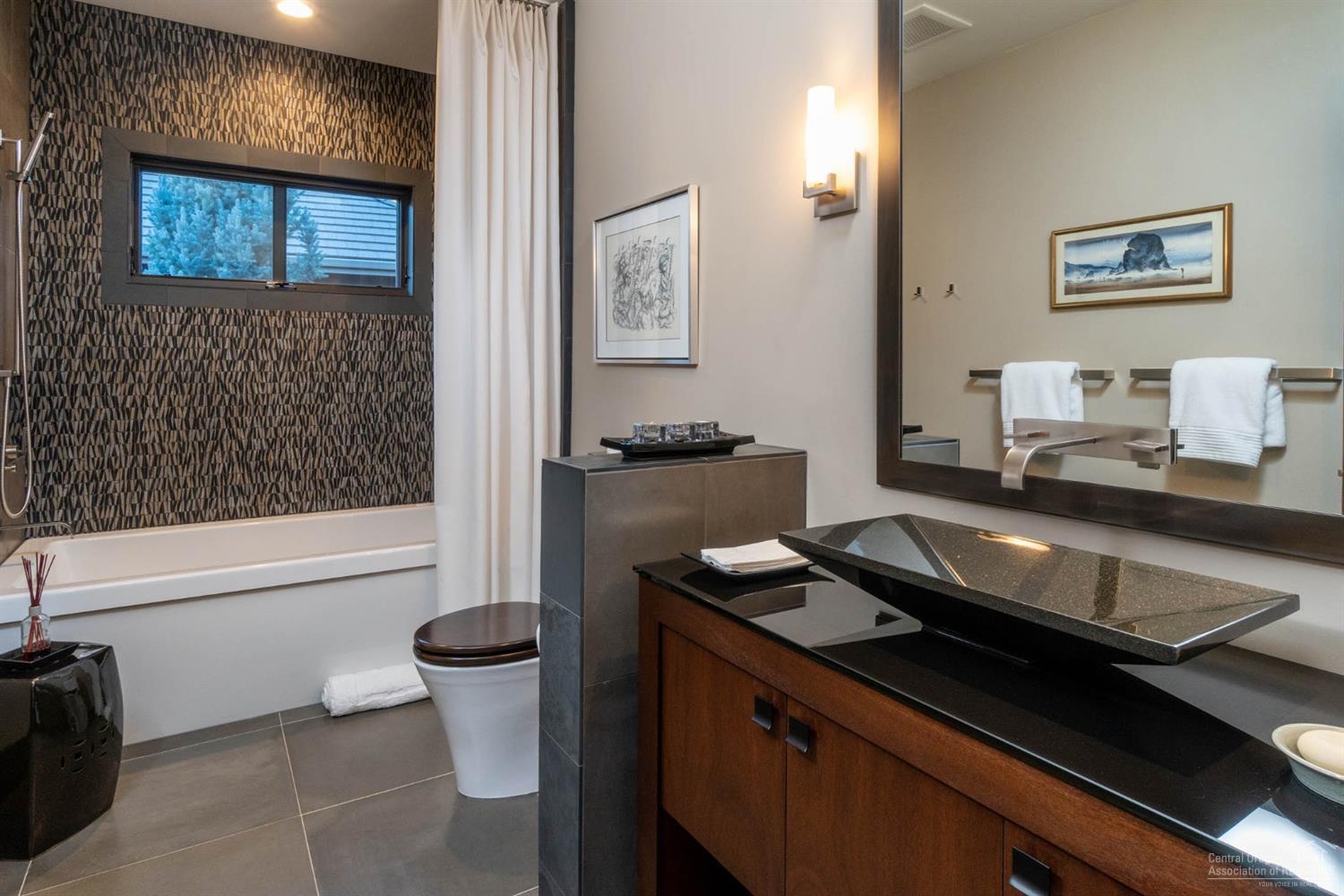 Broken Top - Residential