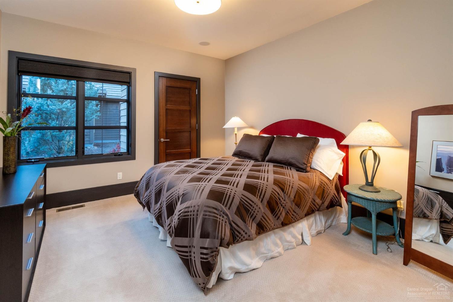 Broken Top - Residential