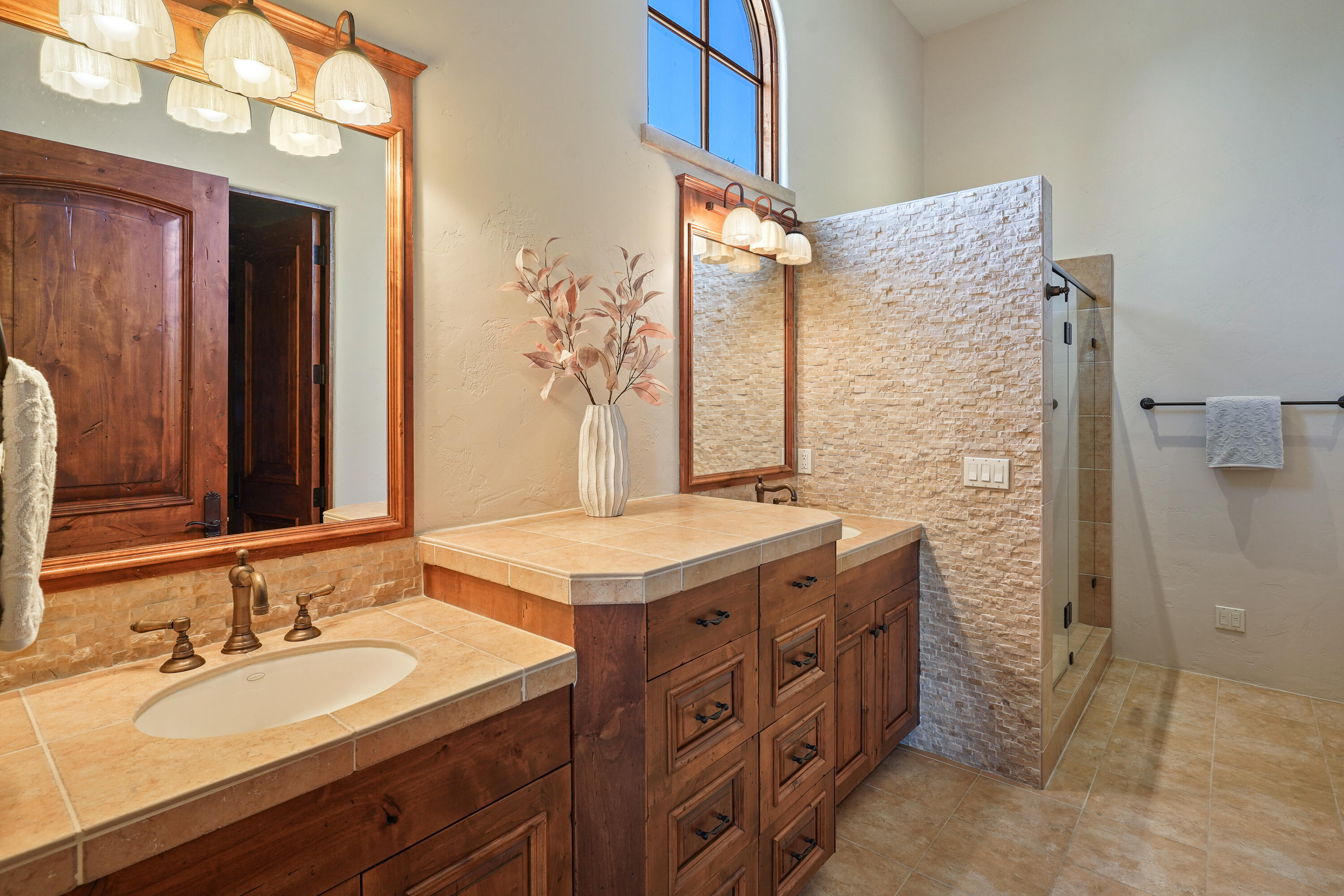 North Rim - Residential