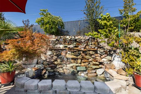 Tiny photo for 565 Whitney Terrace, Medford, OR 97504 (MLS # 220211457)