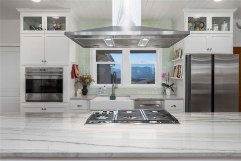 Tiny photo for 565 Whitney Terrace, Medford, OR 97504 (MLS # 220211457)