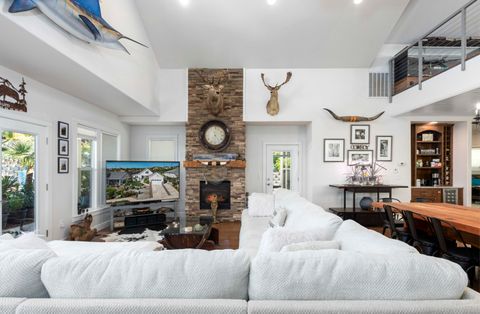 Tiny photo for 565 Whitney Terrace, Medford, OR 97504 (MLS # 220211457)