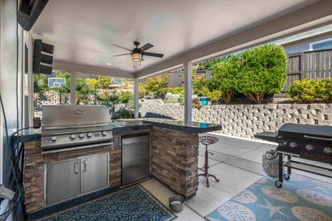 Tiny photo for 565 Whitney Terrace, Medford, OR 97504 (MLS # 220211457)