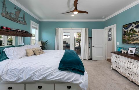 Tiny photo for 565 Whitney Terrace, Medford, OR 97504 (MLS # 220211457)