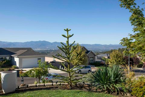 Tiny photo for 565 Whitney Terrace, Medford, OR 97504 (MLS # 220211457)