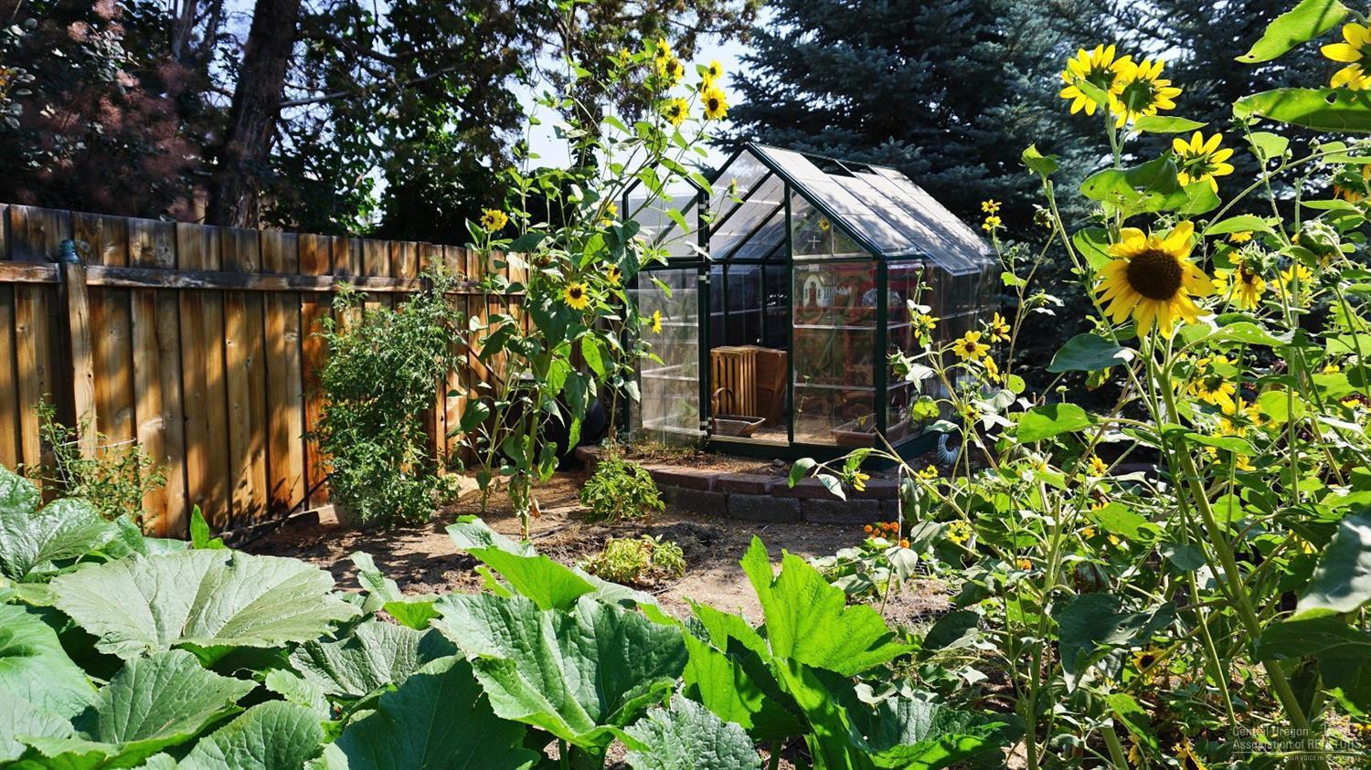 Mtn Gardens - Residential