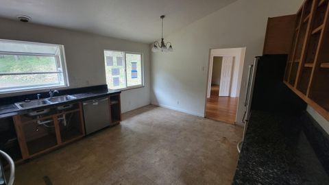 Tiny photo for 3080 Board Shanty Road, Grants Pass, OR 97527 (MLS # 220217792)