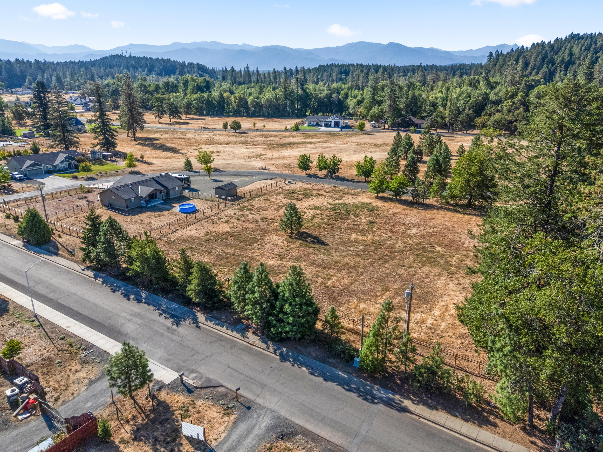 Illinois River Estates - Land