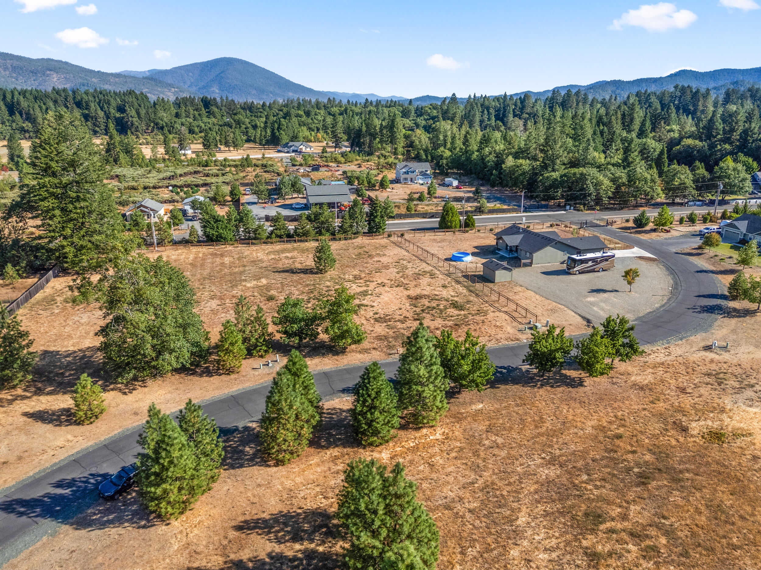 Illinois River Estates - Land