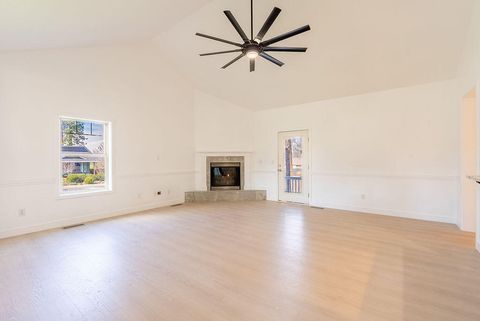 Tiny photo for 19 Pine Court, Eagle Point, OR 97524 (MLS # 220217159)