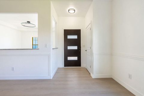 Tiny photo for 19 Pine Court, Eagle Point, OR 97524 (MLS # 220217159)