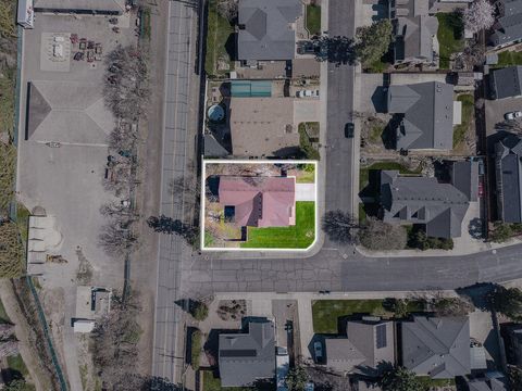 Tiny photo for 19 Pine Court, Eagle Point, OR 97524 (MLS # 220217159)