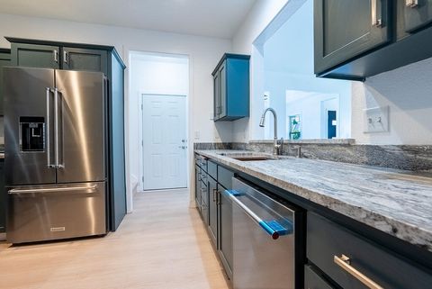 Tiny photo for 19 Pine Court, Eagle Point, OR 97524 (MLS # 220217159)