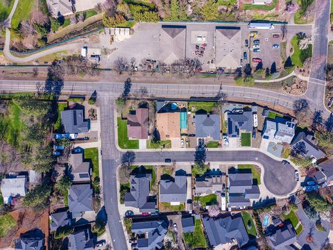 Tiny photo for 19 Pine Court, Eagle Point, OR 97524 (MLS # 220217159)