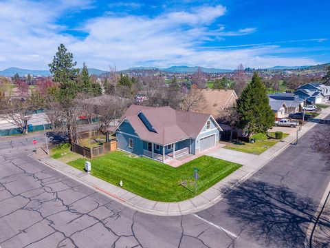 Tiny photo for 19 Pine Court, Eagle Point, OR 97524 (MLS # 220217159)