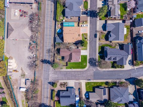 Tiny photo for 19 Pine Court, Eagle Point, OR 97524 (MLS # 220217159)