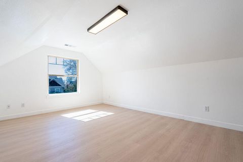 Tiny photo for 19 Pine Court, Eagle Point, OR 97524 (MLS # 220217159)