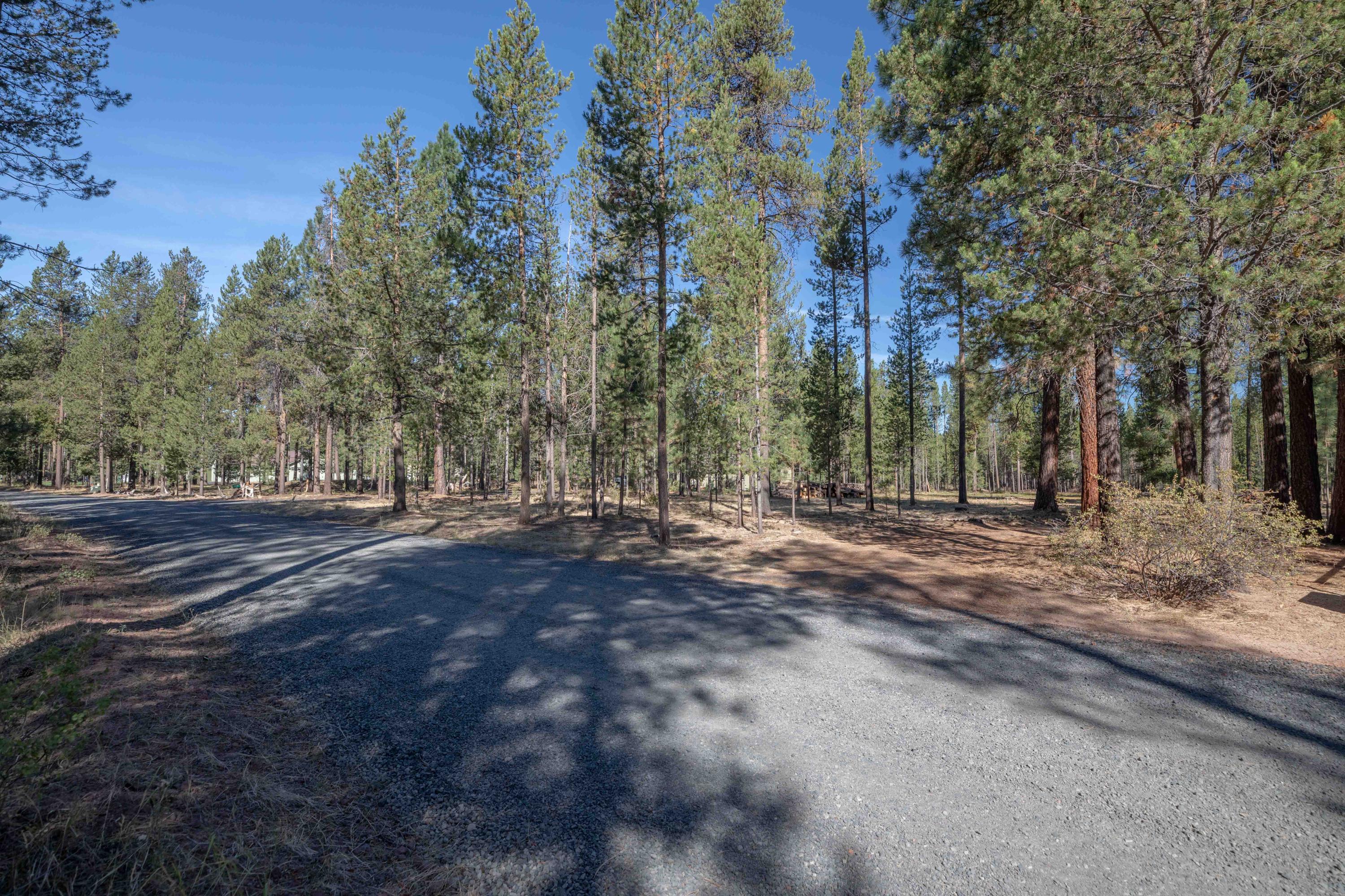 Wagon Trail Acreages - Land