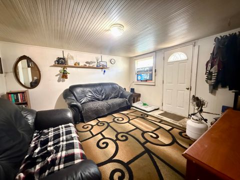 Tiny photo for 1443 Oregon Avenue, Klamath Falls, OR 97601 (MLS # 220219252)