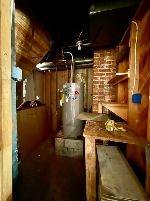 Tiny photo for 1443 Oregon Avenue, Klamath Falls, OR 97601 (MLS # 220219252)