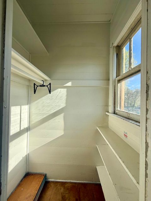 Tiny photo for 1443 Oregon Avenue, Klamath Falls, OR 97601 (MLS # 220219252)