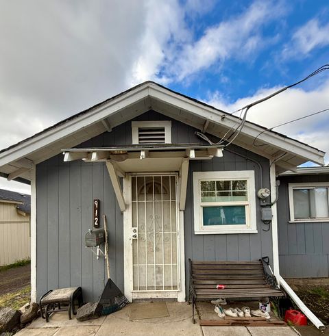Tiny photo for 1443 Oregon Avenue, Klamath Falls, OR 97601 (MLS # 220219252)