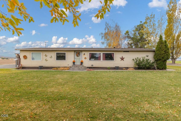 34990 STASTNY RD, MALIN, OR 97632 - Image 93929f32c8d50c6be0a94d2004af4e1a/2040018474