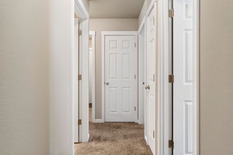 Tiny photo for 16020 Alpine Drive, La Pine, OR 97739 (MLS # 220217421)