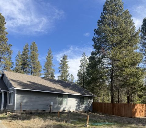 Tiny photo for 16020 Alpine Drive, La Pine, OR 97739 (MLS # 220217421)