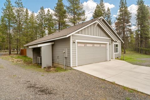 Tiny photo for 16020 Alpine Drive, La Pine, OR 97739 (MLS # 220217421)
