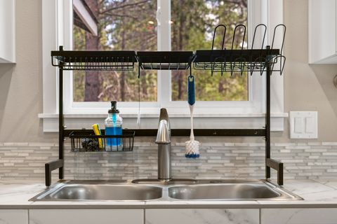 Tiny photo for 16020 Alpine Drive, La Pine, OR 97739 (MLS # 220217421)