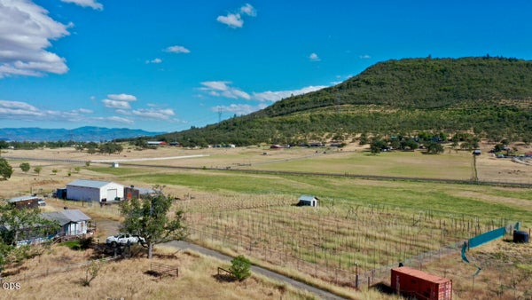 8791 HIGHWAY 234, GOLD HILL, OR 97525 - Image 9397a16c69daaa7fe68956abdd2b8d64/2713153446