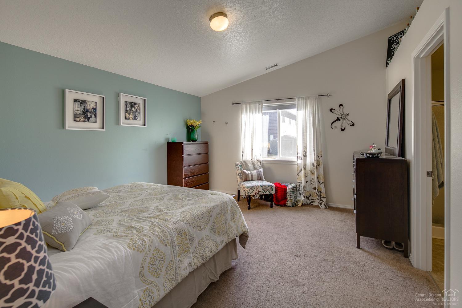 Ni Lah Sha Village - Residential