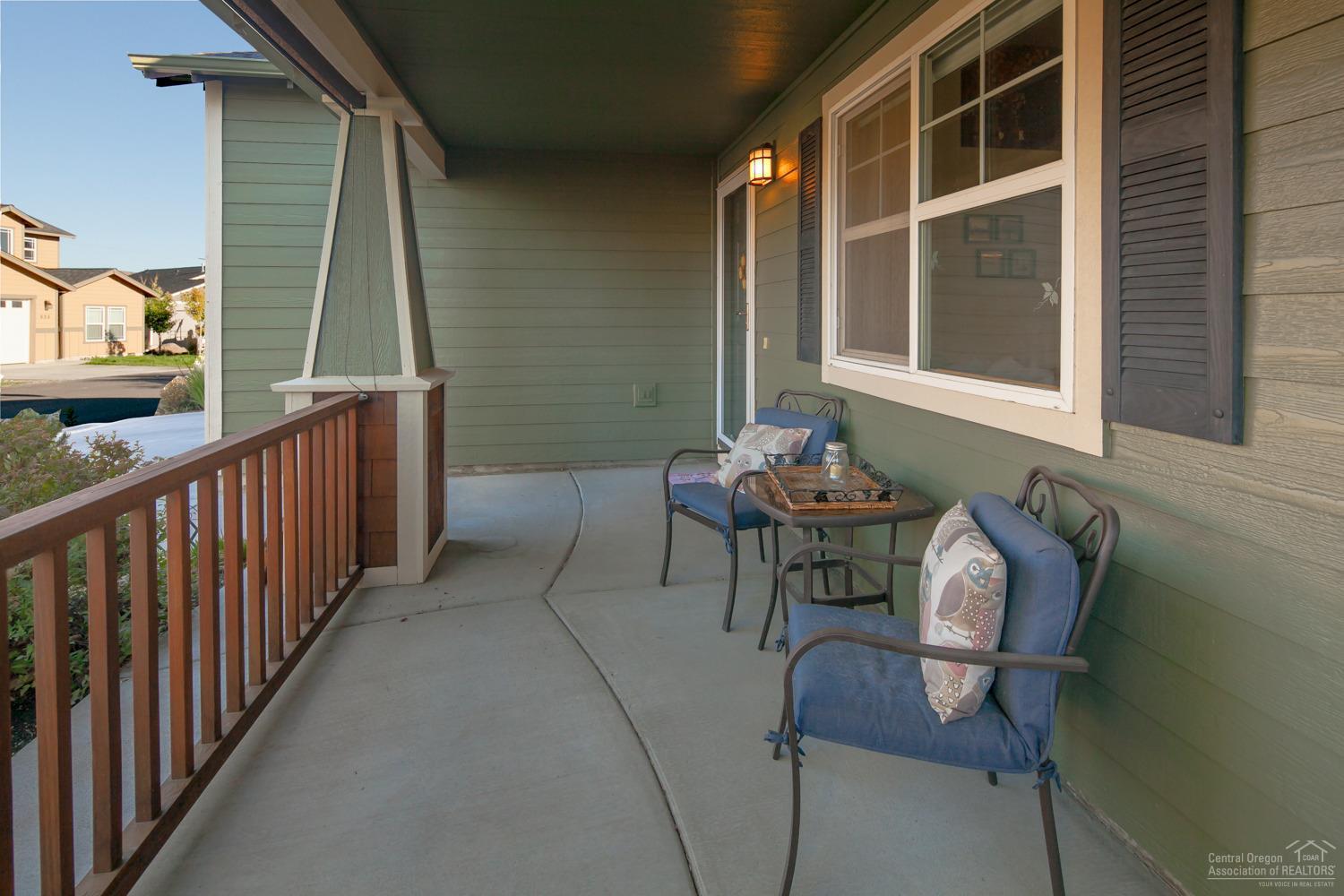 Ni Lah Sha Village - Residential