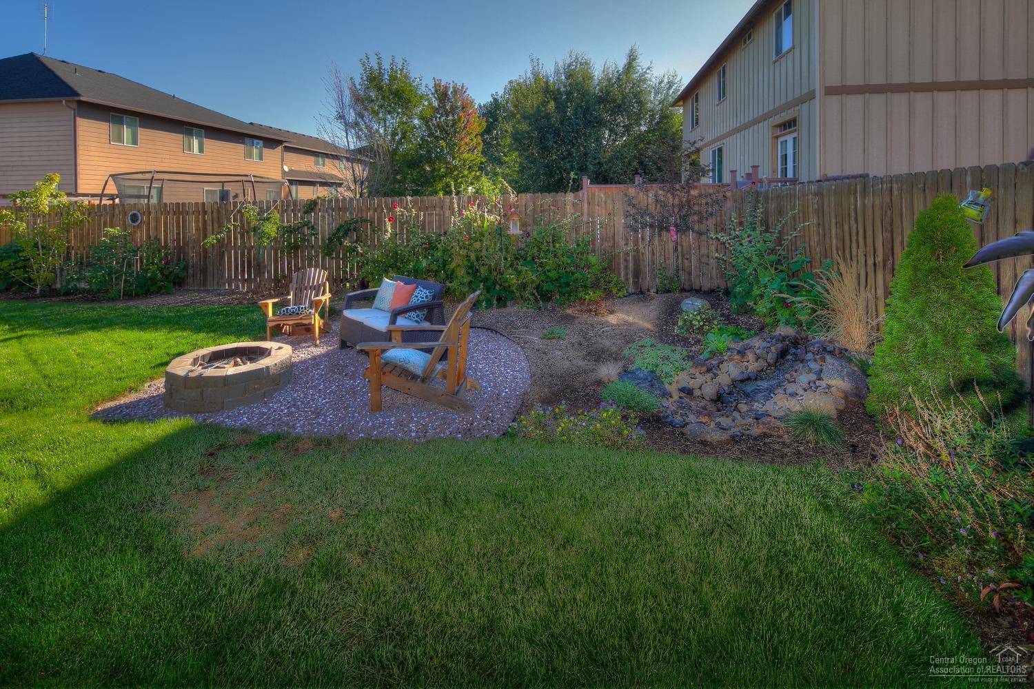 Ni Lah Sha Village - Residential