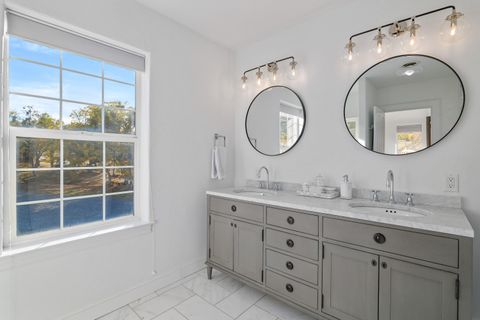 Tiny photo for 7499 Highway 238, Jacksonville, OR 97530 (MLS # 220217685)