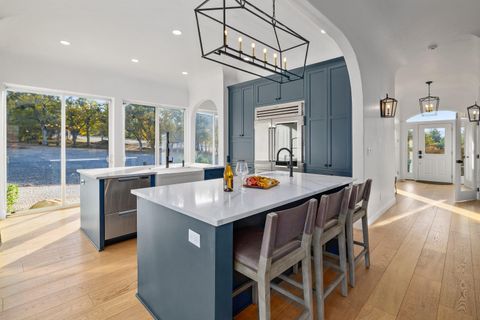 Tiny photo for 7499 Highway 238, Jacksonville, OR 97530 (MLS # 220217685)