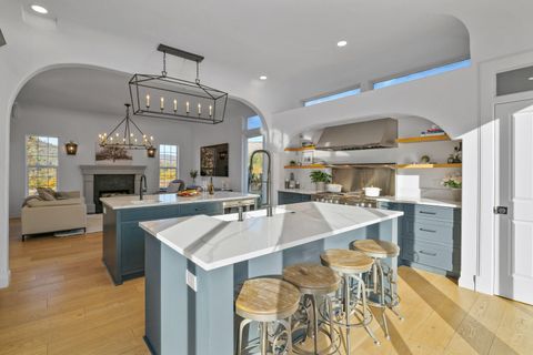 Tiny photo for 7499 Highway 238, Jacksonville, OR 97530 (MLS # 220217685)