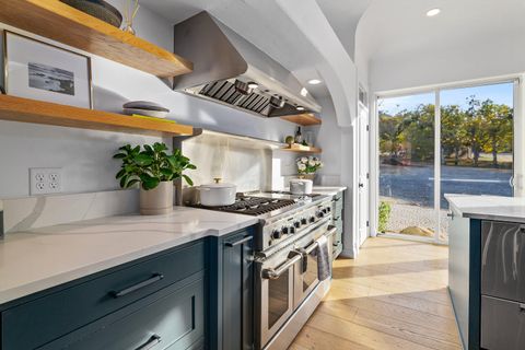 Tiny photo for 7499 Highway 238, Jacksonville, OR 97530 (MLS # 220217685)