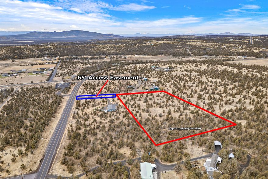 Build your dream home on this wonderful 4.95 acre lot! Enjoy peek-a-boo Cascade Mountain views, manufatured homes allowed, no HOA, with plenty of room to spread out. Close proximity to all Prineville has to offer. Head to town for shopping, resturants and more or quickly pop over to Prineville Reservoir for boating, fishing and outdoor fun. Septic approved for Capping Fill system.