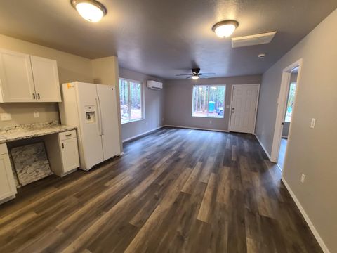 Tiny photo for 151 Linkhart Drive, Selma, OR 97538 (MLS # 220213567)