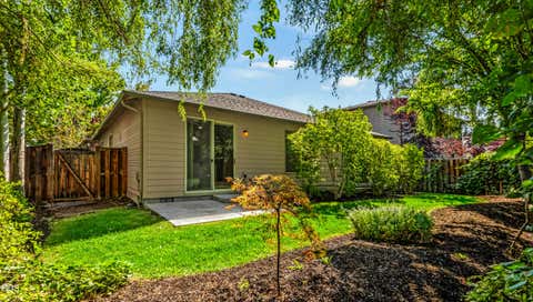 Tiny photo for 2960 NE Conners Avenue, Bend, OR 97701 (MLS # 220227427)